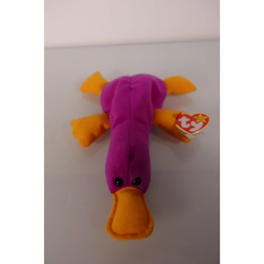 Ty Beanie Babies Patti the Platypus Plush Toy Style 4025 w/ Tags DOB 01/06/1993
